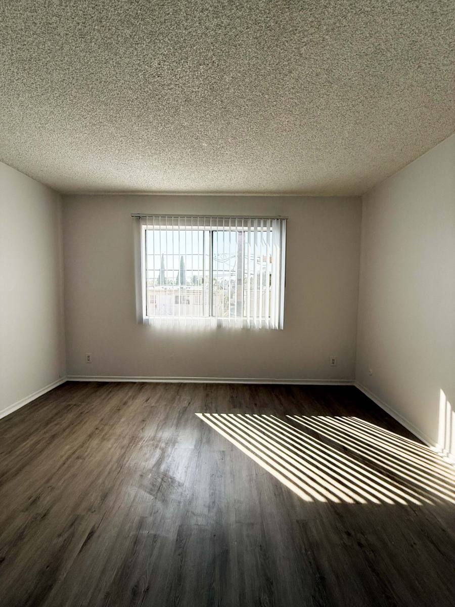 Apartment for rent at 509 N Berendo St #110, Los Angeles, CA 90004