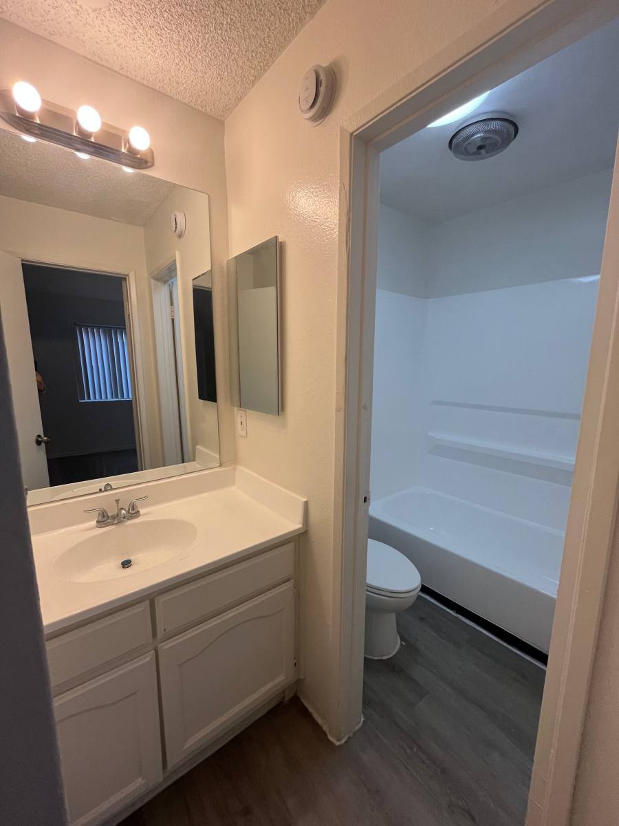 Apartment for rent at 509 N Berendo St #110, Los Angeles, CA 90004