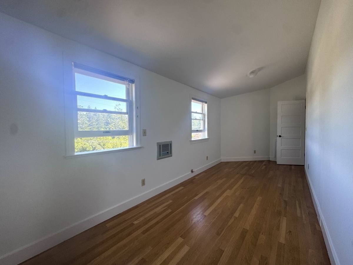 House for rent at 912 Grandview Rd, Sebastopol, CA 95472