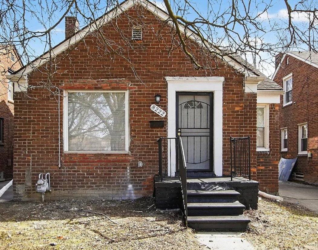 House for rent at 8222 Roselawn, Detroit, MI 48204