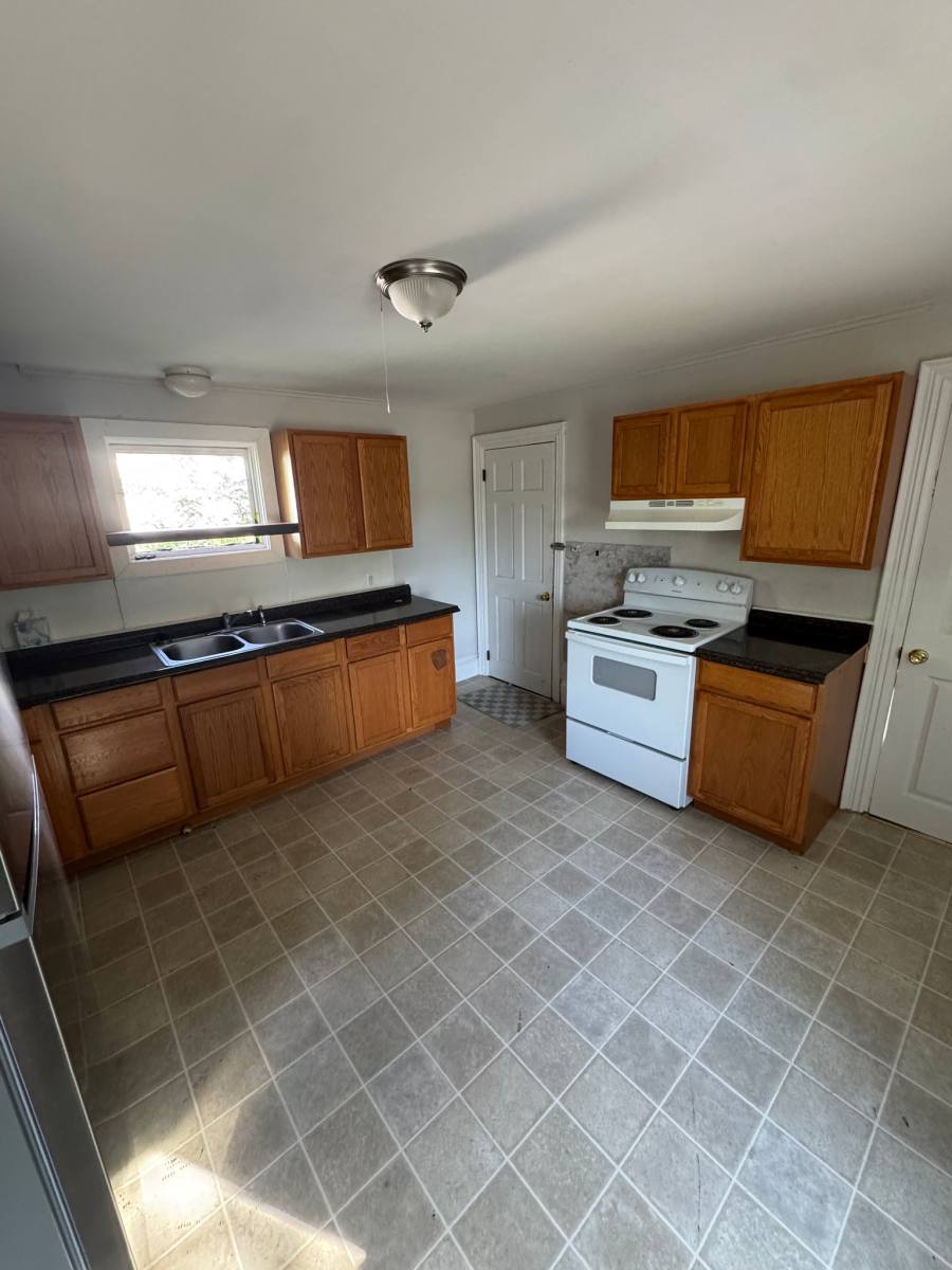 Apartment for rent at 72 Pier St #2, Bangor, ME 04401