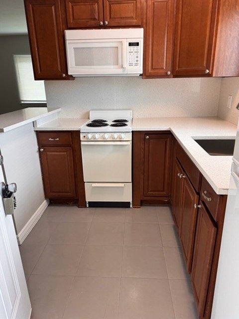 Apartment for rent at 307 Ladd Rd #2, Walled Lake, MI 48390