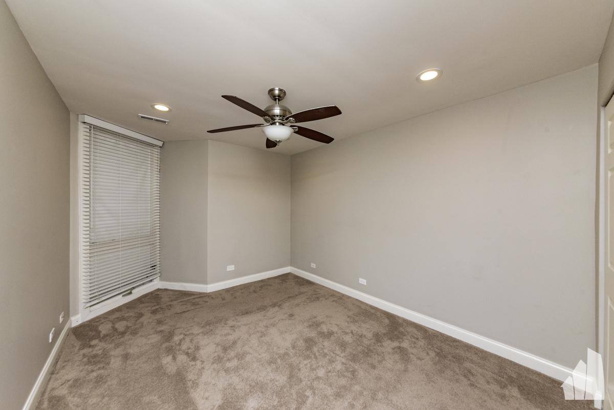 Condo for rent at 2036 N Larrabee St, Chicago, IL 60614