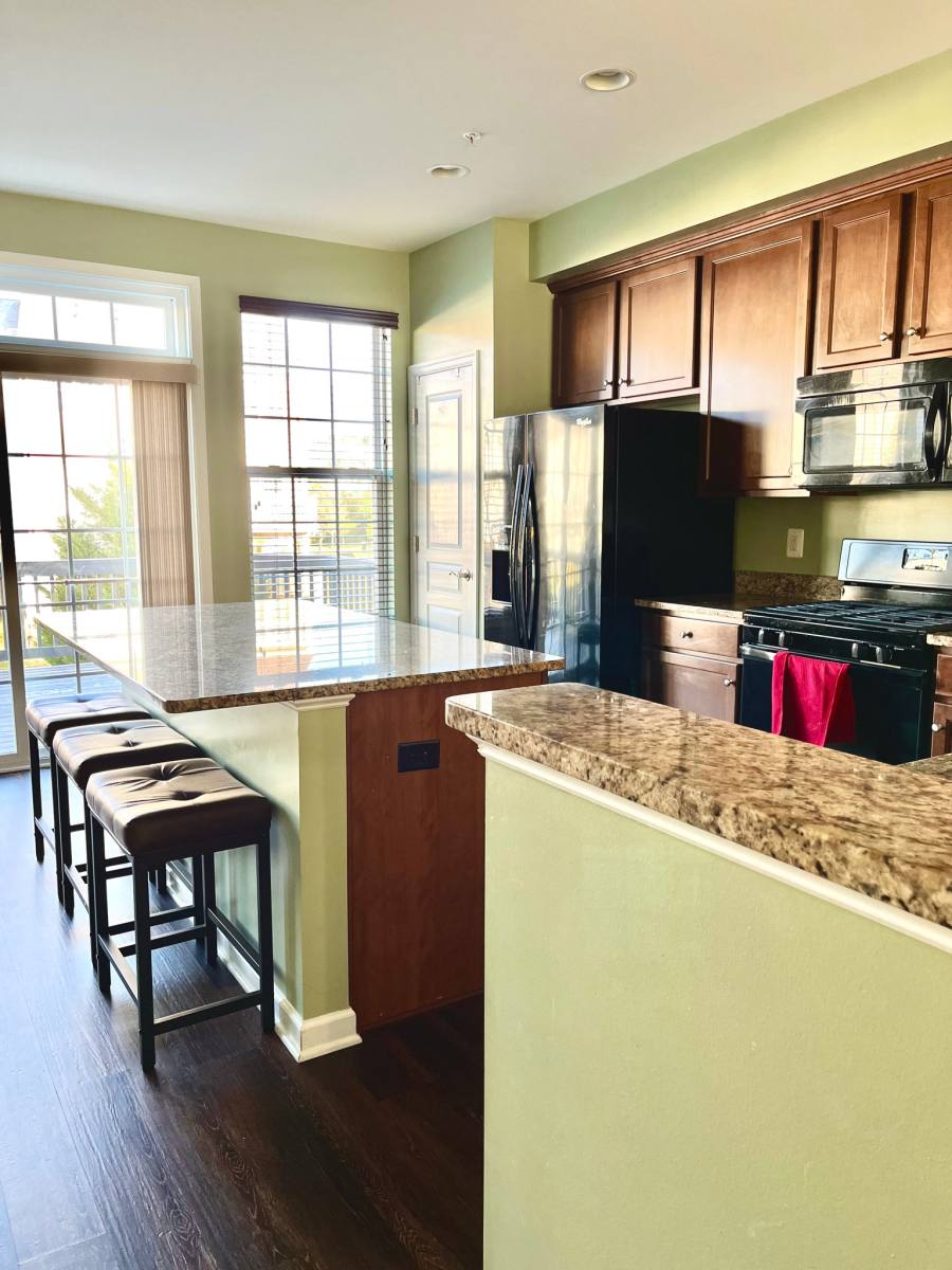 Townhouse for rent at 23141 Foxglove Way, California, MD 20619