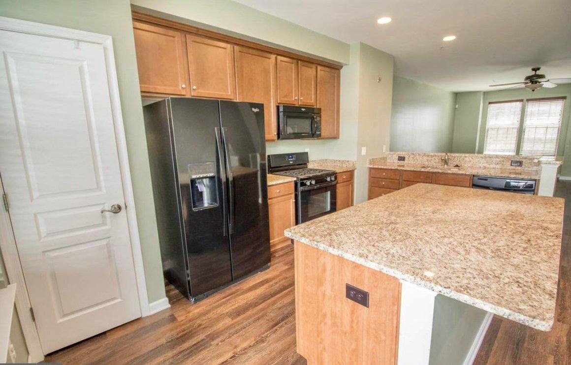 Townhouse for rent at 23141 Foxglove Way, California, MD 20619