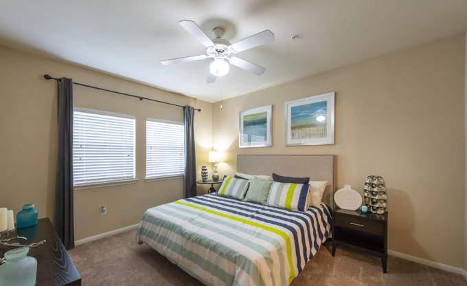 Apartment for rent at 11881 Gulf Pointe Dr, Houston, TX 77089