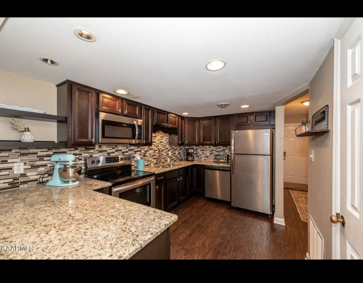 Condo for rent at 304 Olympia Dr, Maryville, TN 37804