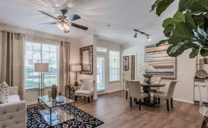Apartment for rent at 10500 Fountain Lake Dr, Stafford, TX 77477