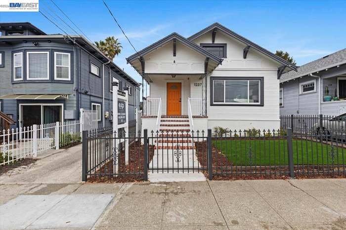 House for rent at 1237 Ashby Ave, Berkeley, CA 94702