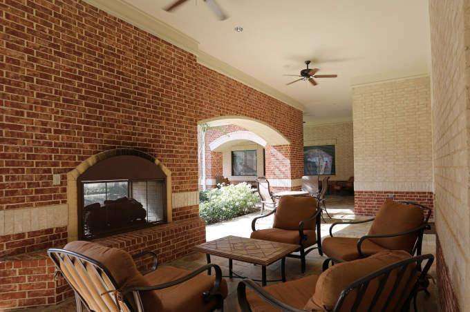 Apartment for rent at 9889 Cypresswood Dr, Houston, TX 77070