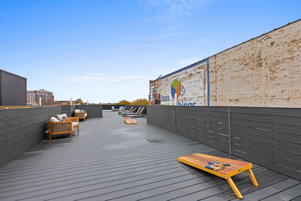 Apartment for rent at 2317 N Clark #404, Chicago, IL 60614