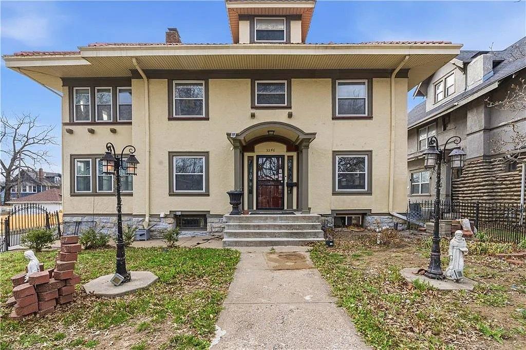 House for rent at 3346 Benton Blvd, Kansas City, MO 64128
