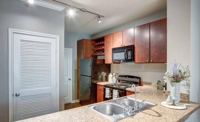 Apartment for rent at 555 FM 646 W, Dickinson, TX 77539