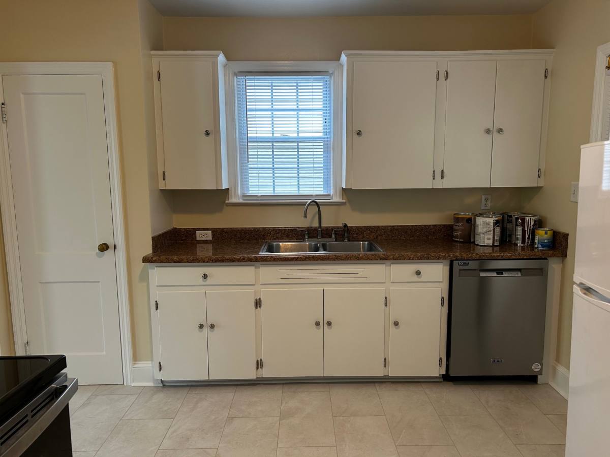 House for rent at 423 E Radiance Dr, Greensboro, NC 27403
