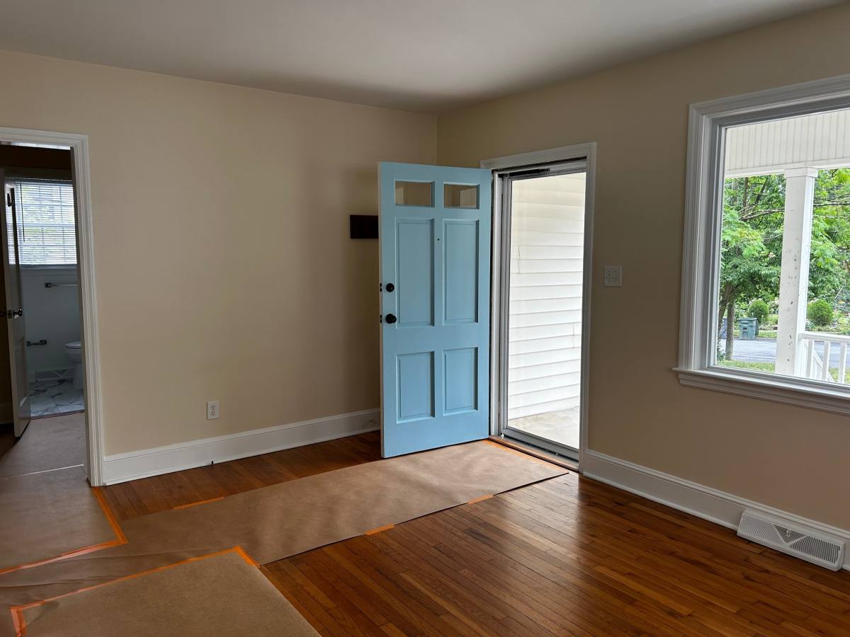 House for rent at 423 E Radiance Dr, Greensboro, NC 27403