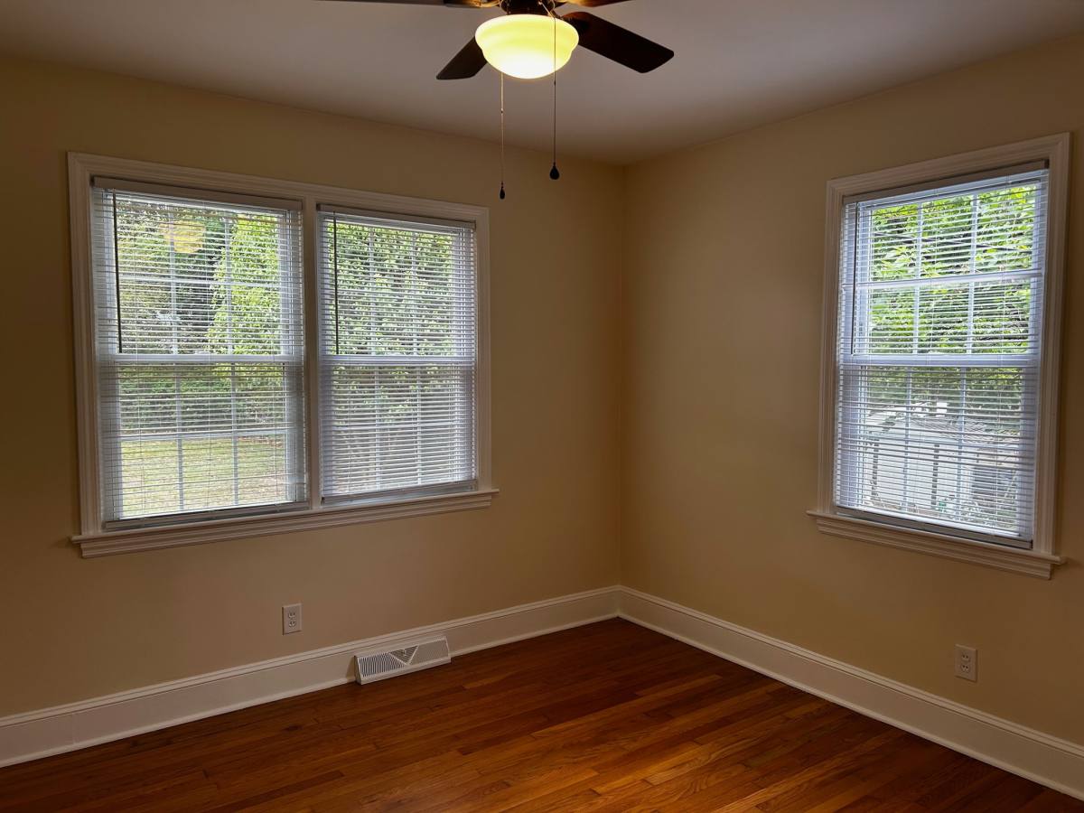 House for rent at 423 E Radiance Dr, Greensboro, NC 27403