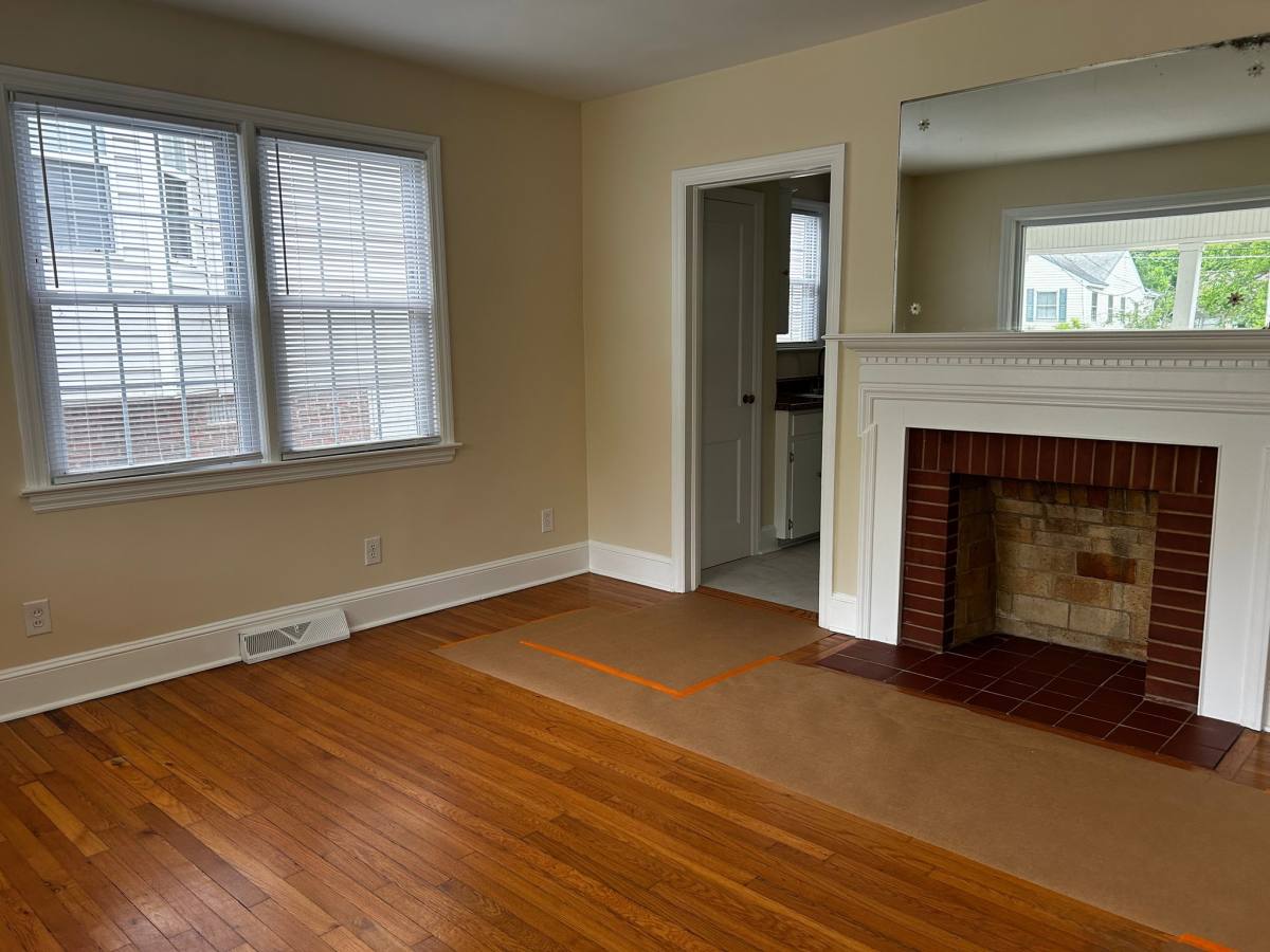 House for rent at 423 E Radiance Dr, Greensboro, NC 27403