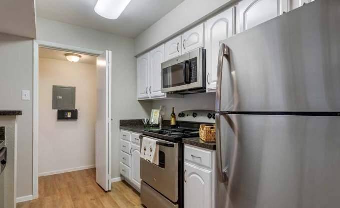 Apartment for rent at 2222 Settlers Way Blvd, Sugar Land, TX 77478