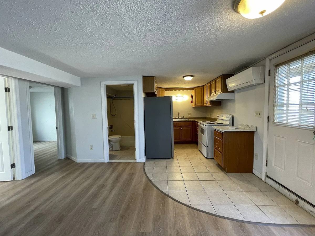 Apartment for rent at 190 Ashworth Ave #1B, Hampton, NH 03842