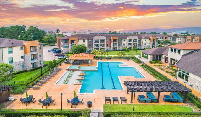 Apartment for rent at 19939 Chasewood Park Dr, Houston, TX 77070