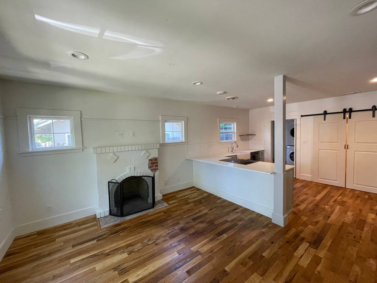 House for rent at 425 41st St, Sacramento, CA 95819
