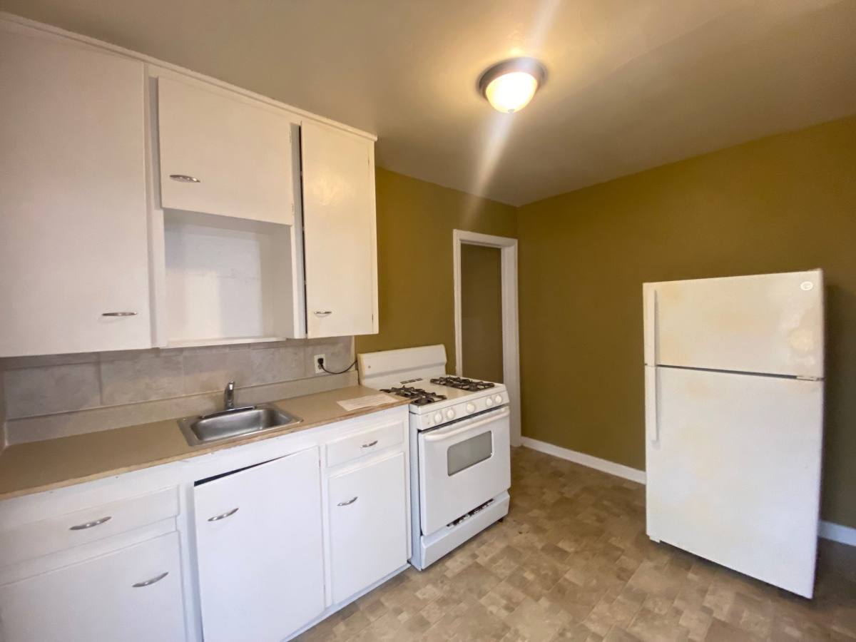 House for rent at 114 SE 40th St, Oklahoma City, OK 73129