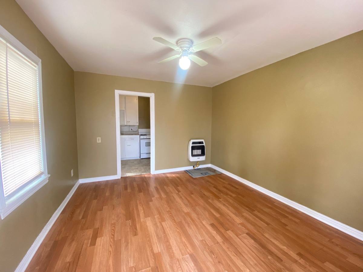 House for rent at 114 SE 40th St, Oklahoma City, OK 73129