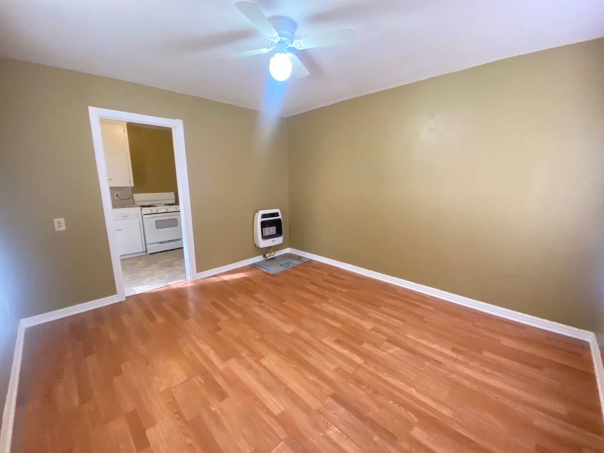 House for rent at 114 SE 40th St, Oklahoma City, OK 73129