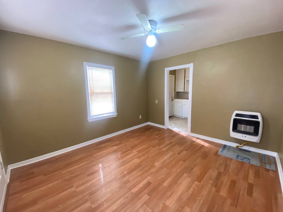 House for rent at 114 SE 40th St, Oklahoma City, OK 73129
