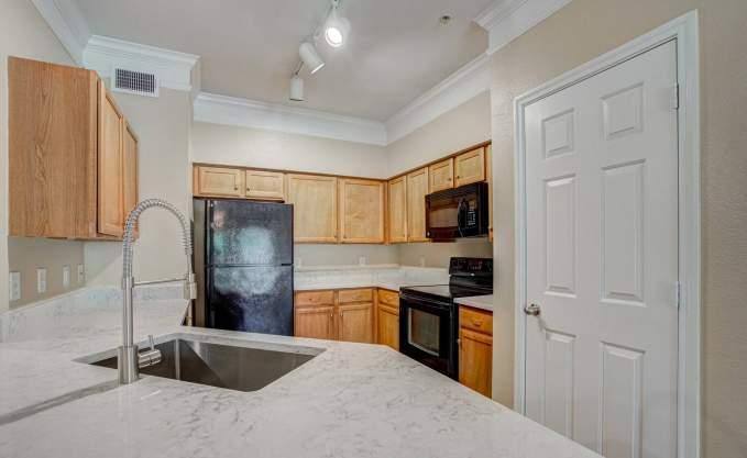 Apartment for rent at 11666 Gulf Pointe Dr, Houston, TX 77089