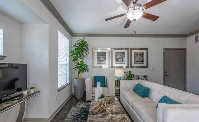 Apartment for rent at 10502 Fountain Lake Dr, Stafford, TX 77477