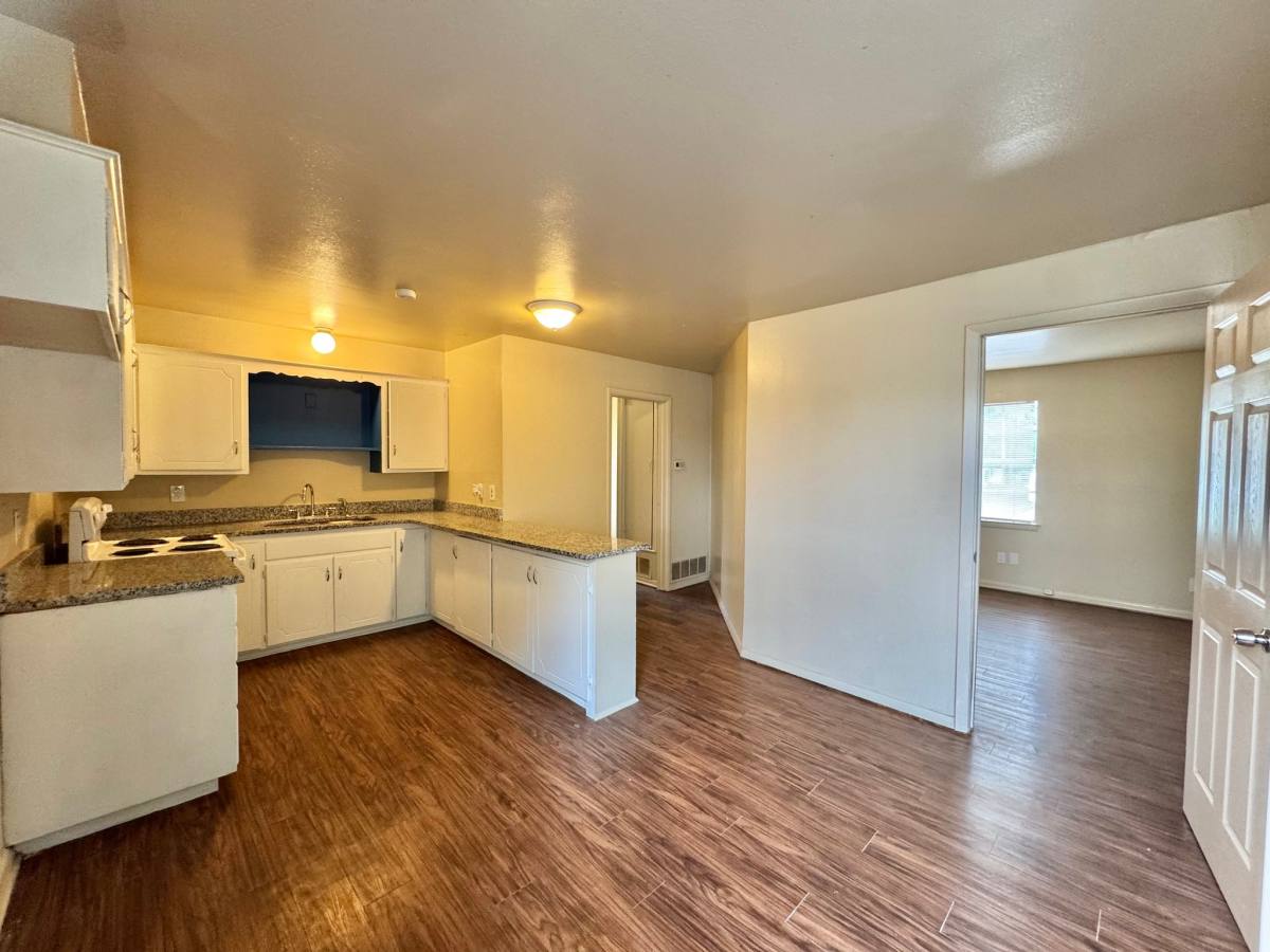 Apartment for rent at 444 1 2 Babb Dr, Oklahoma City, OK 73110