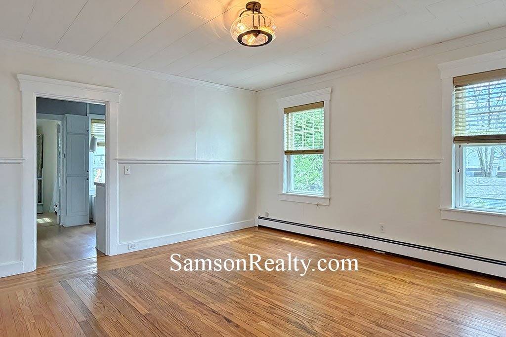 Apartment for rent at 410 Thames St #2, Bristol, RI 02809