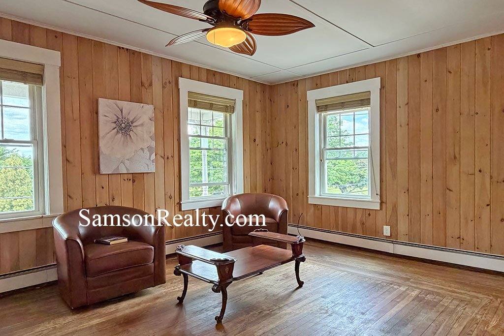 Apartment for rent at 410 Thames St #2, Bristol, RI 02809
