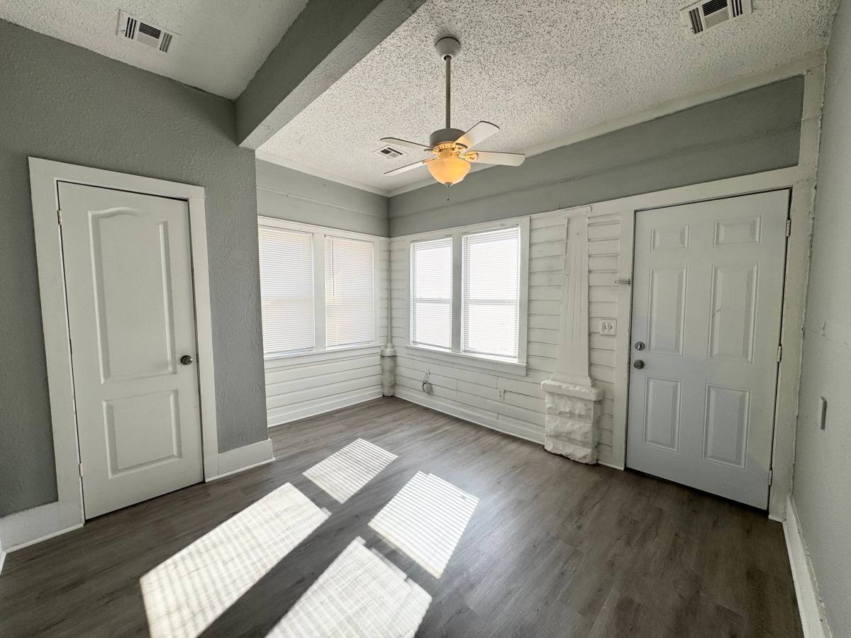 Apartment for rent at 1119 NW 9th St #A, Oklahoma City, OK 73106