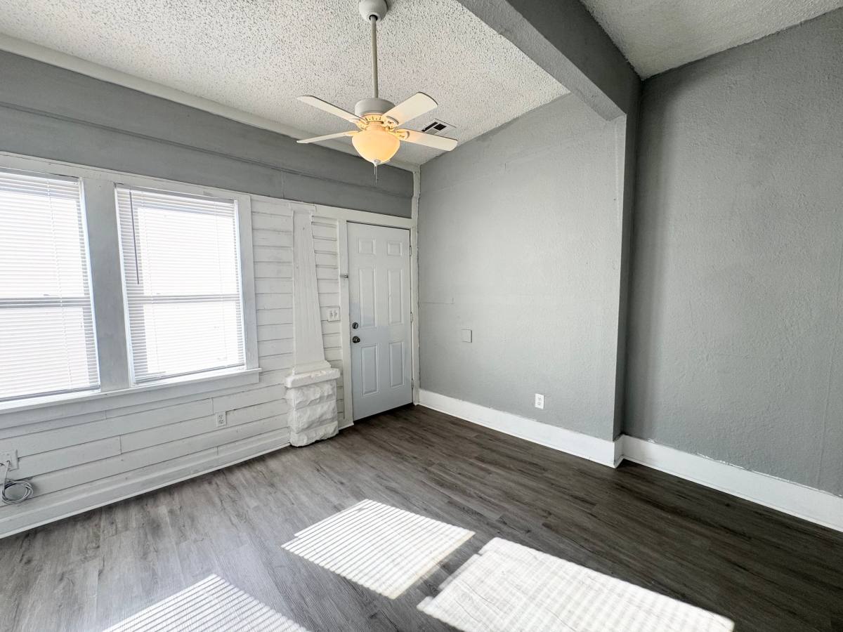 Apartment for rent at 1119 NW 9th St #A, Oklahoma City, OK 73106