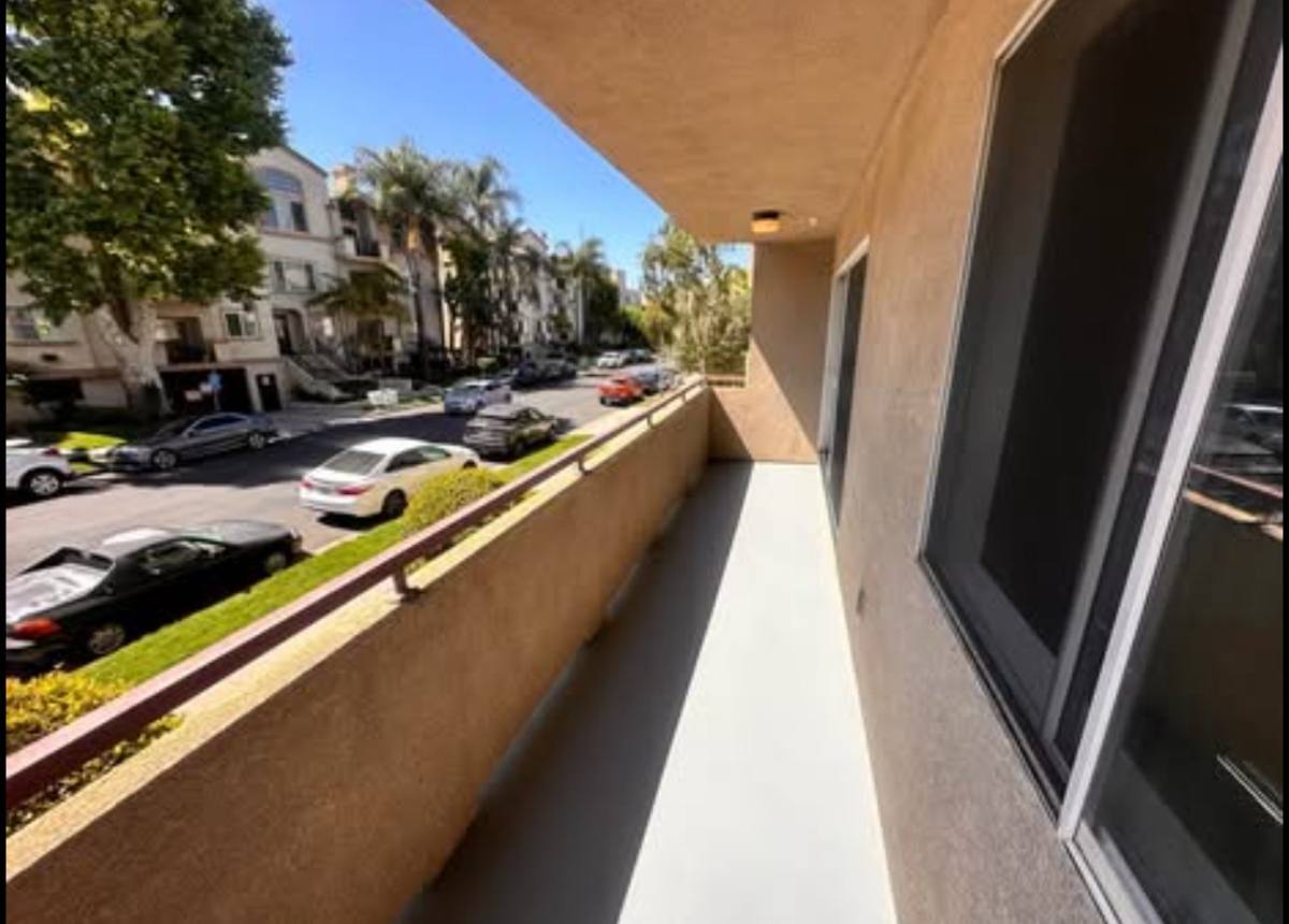 Apartment for rent at 4540 Natick #106, Sherman Oaks, CA 91403