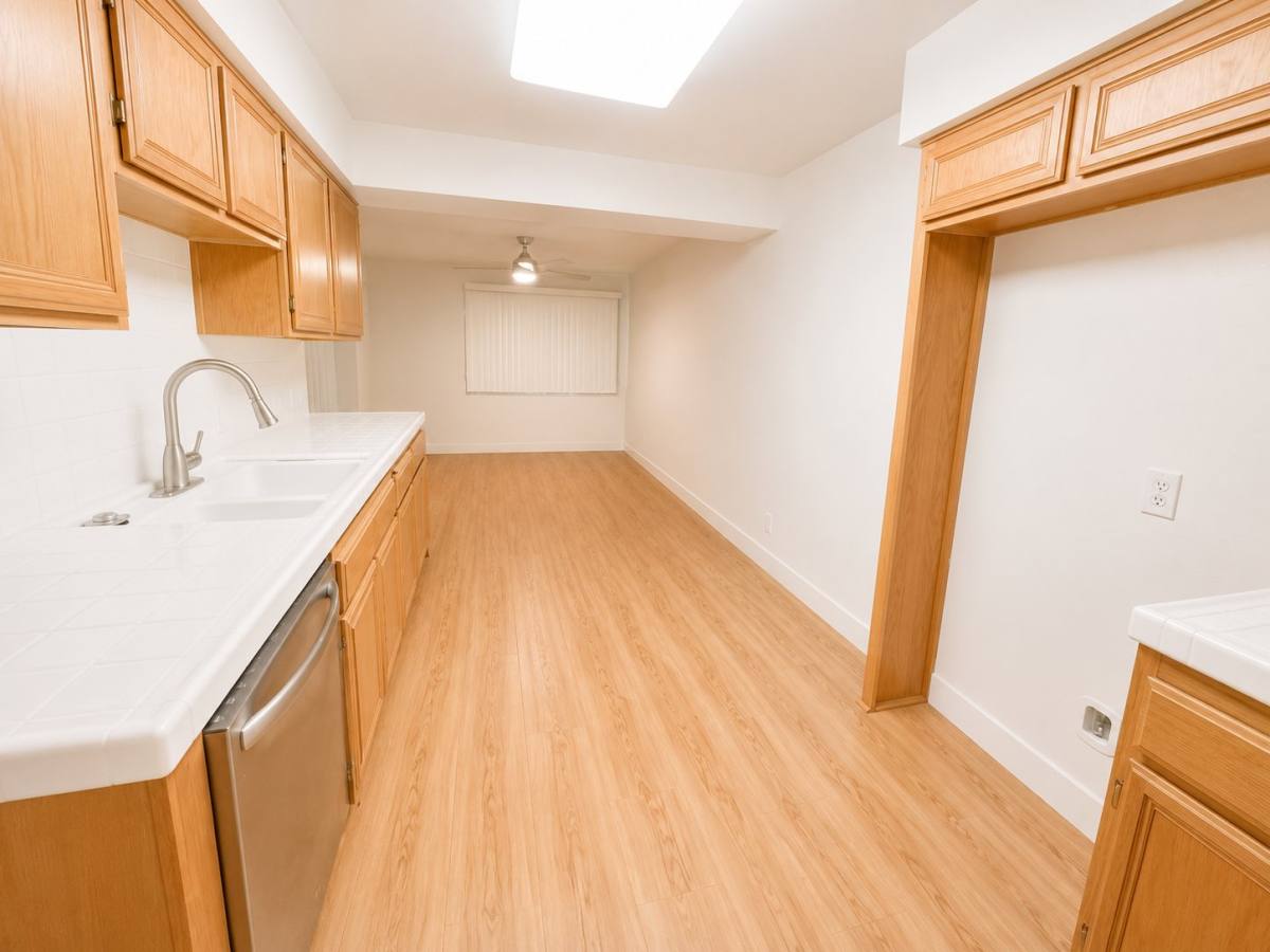 Apartment for rent at 4540 Natick #106, Sherman Oaks, CA 91403