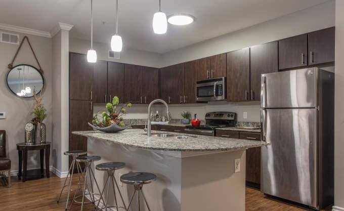 Apartment for rent at 1715 Enclave Parkway, Houston, TX 77077