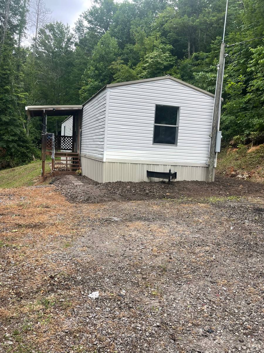 House for rent at 574 Peach Orchard Rd, Andersonville, TN 37705