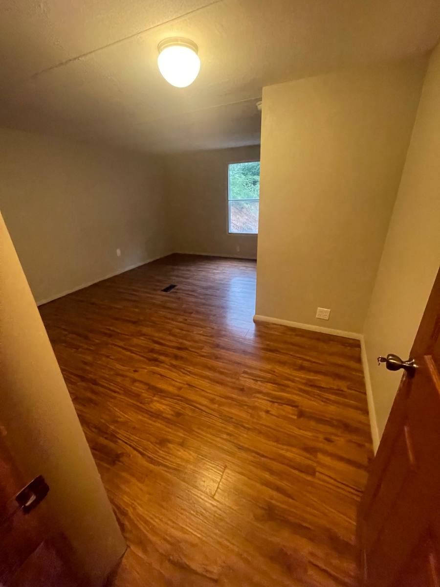 House for rent at 574 Peach Orchard Rd, Andersonville, TN 37705