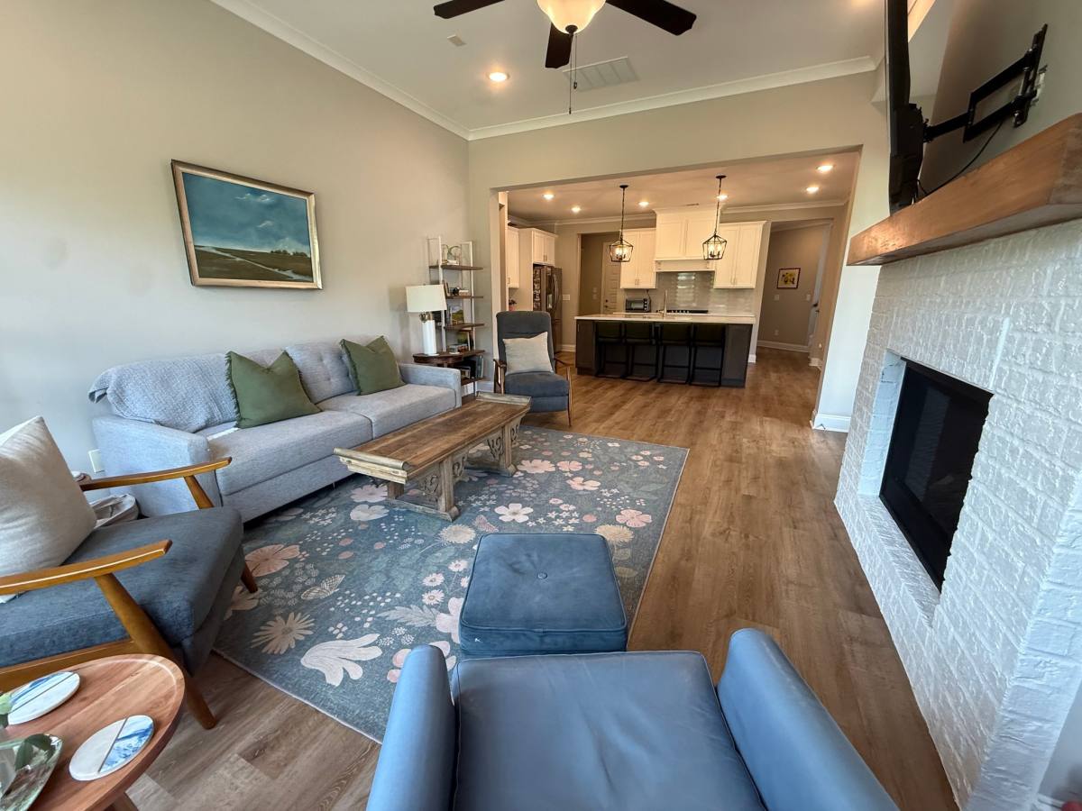 House for rent at 1060 Providence Loop, Greensboro, GA 30642