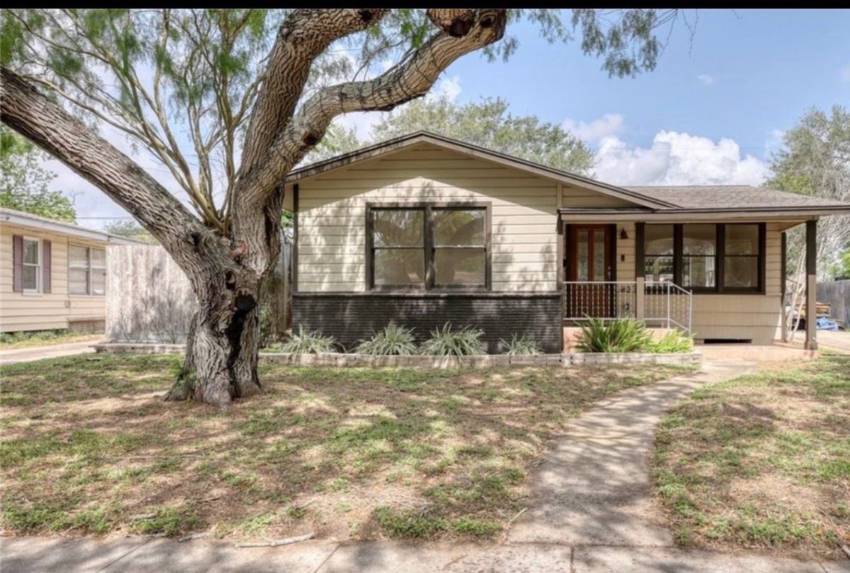 House for rent at 942 Delaine Dr, Corpus Christi, TX 78411