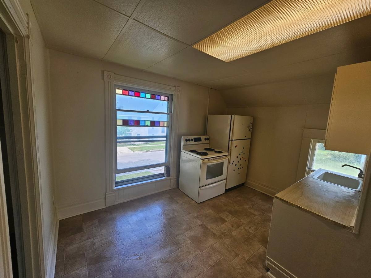 Apartment for rent at 122 Oak St #2, Dowagiac, MI 49047