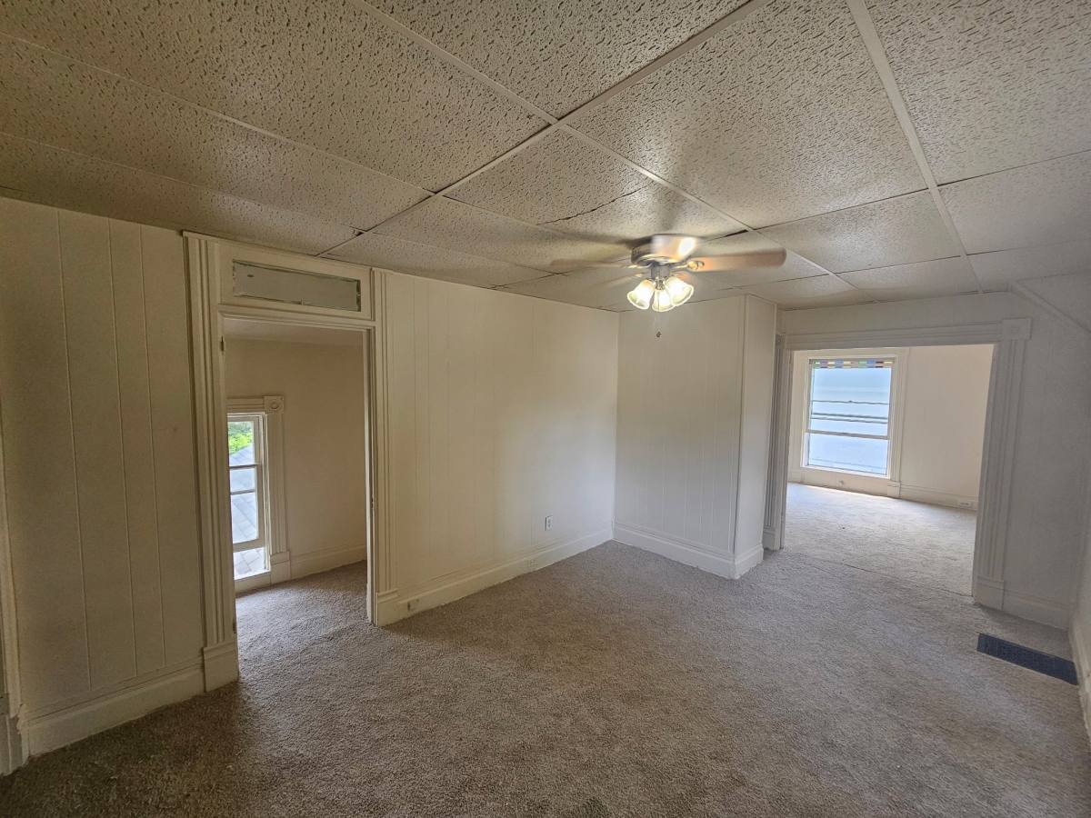 Apartment for rent at 122 Oak St #2, Dowagiac, MI 49047