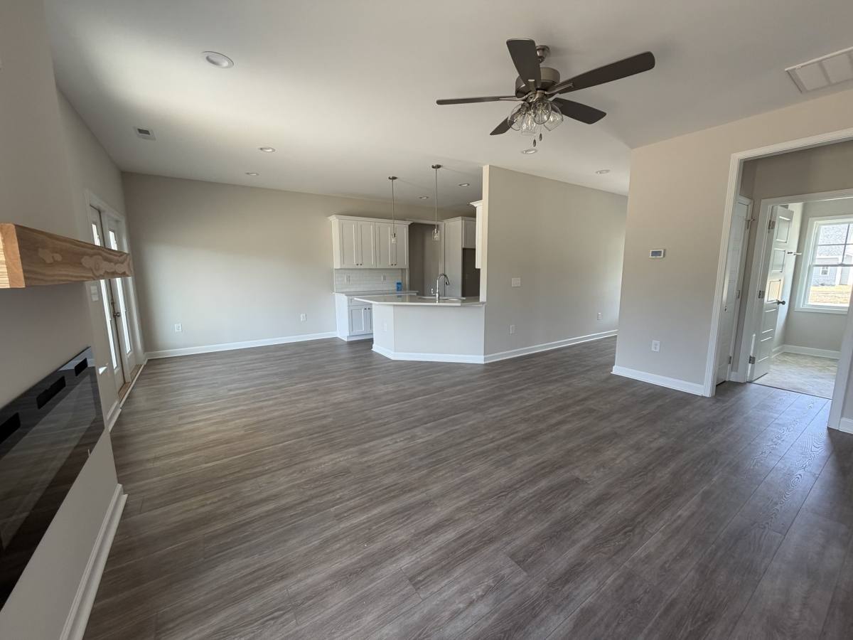 House for rent at 405 Creek's Edge Dr, Pikeville, NC 27863