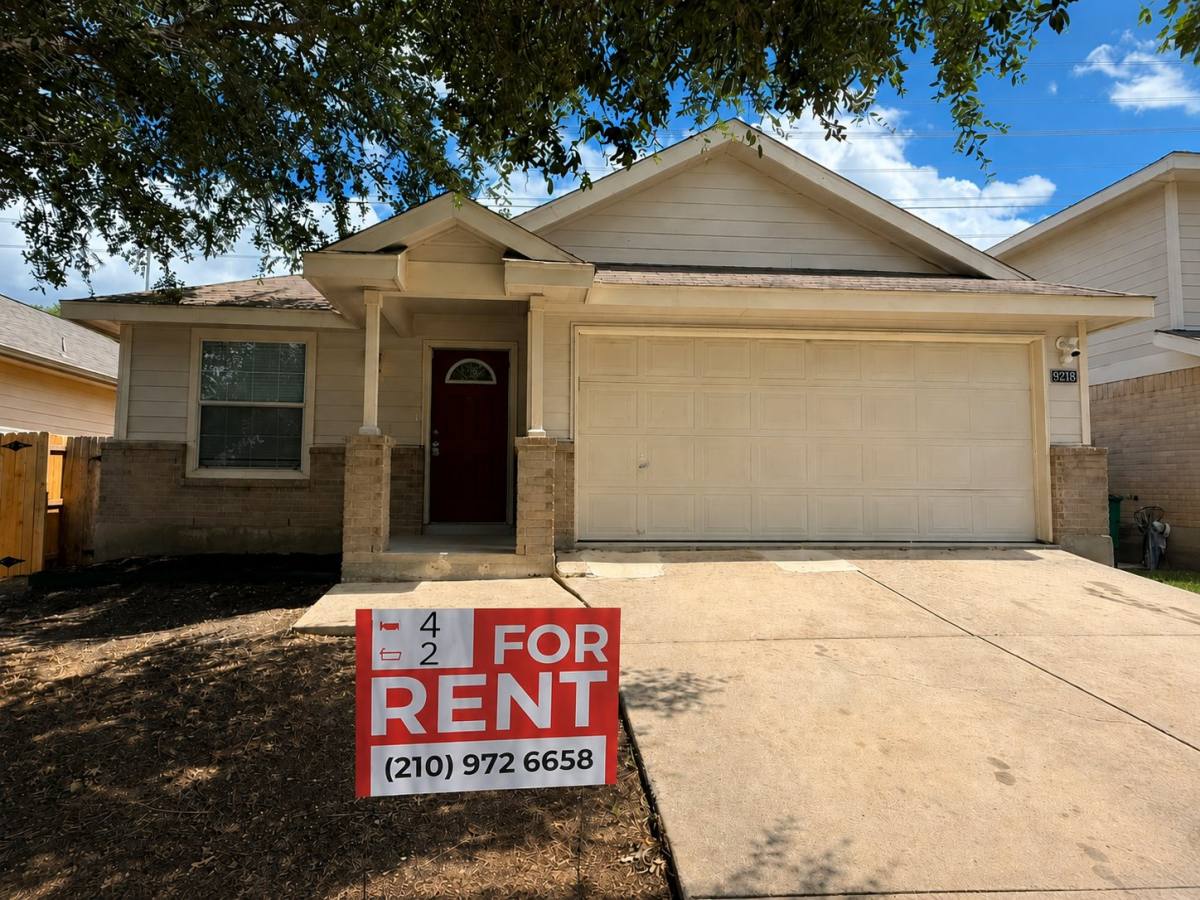 9218 Everton, San Antonio, TX 78245 - House for Rent
