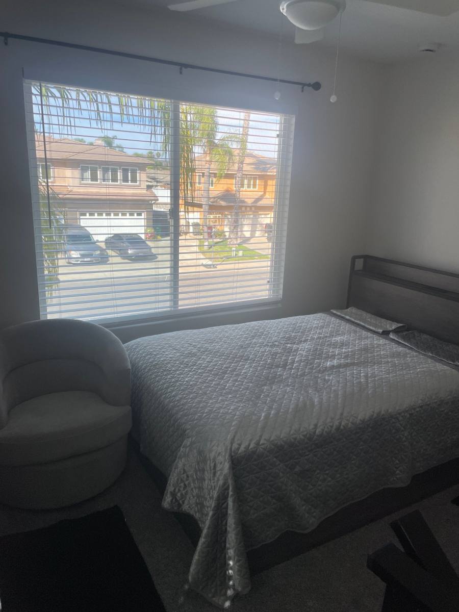 Townhouse for rent at 24631 Avenida Musico, Murrieta, CA 92562