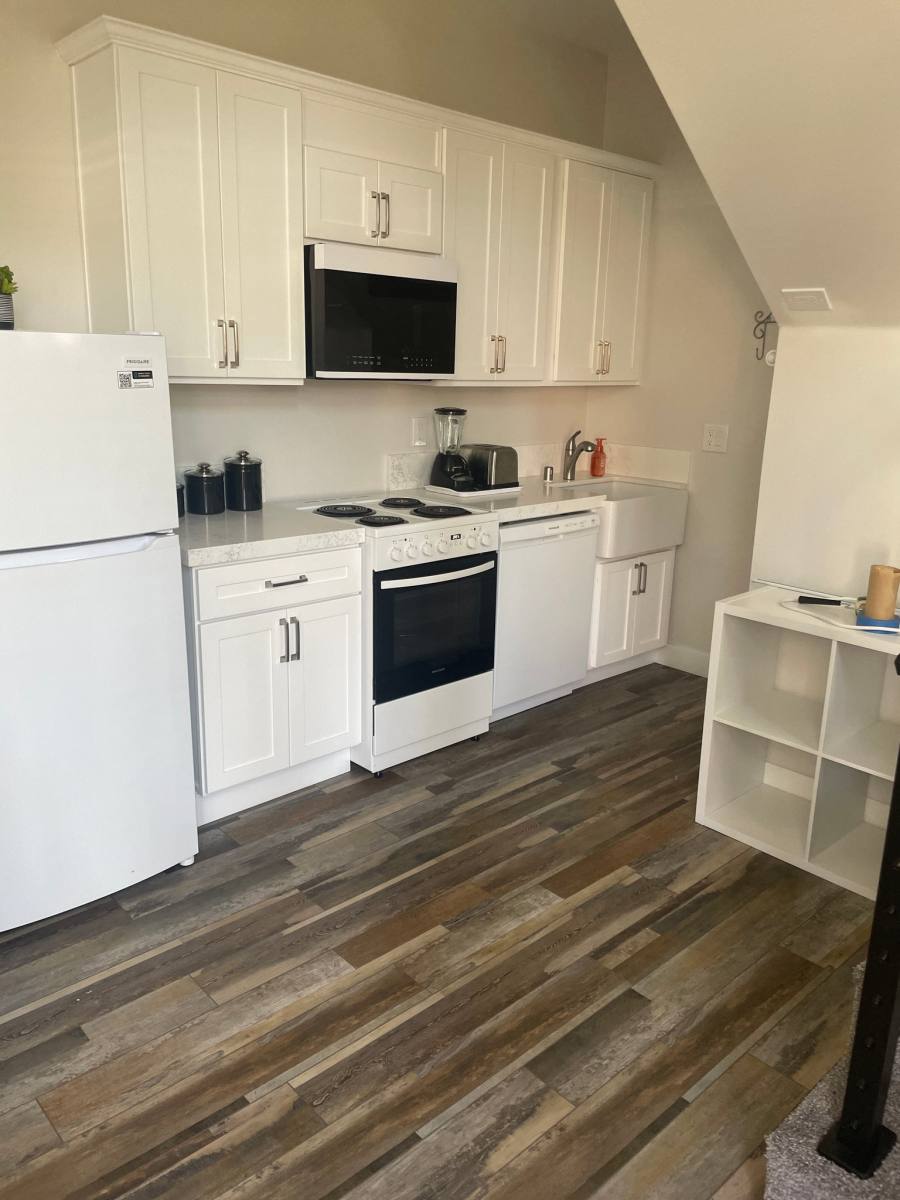 Townhouse for rent at 24631 Avenida Musico, Murrieta, CA 92562