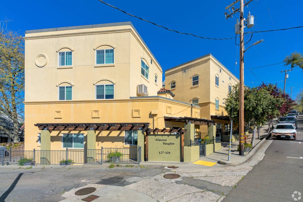 Apartment for rent at 127-135 Almond St #135-1, Auburn, CA 95603